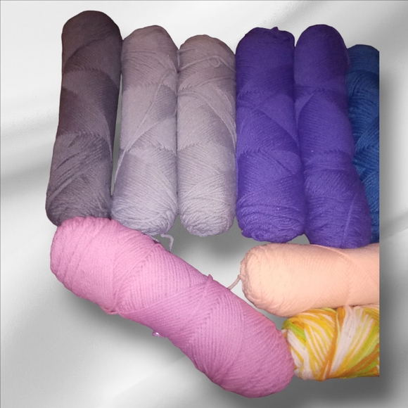 Yarn Lot of 16 Pieces - Picture 2 of 4